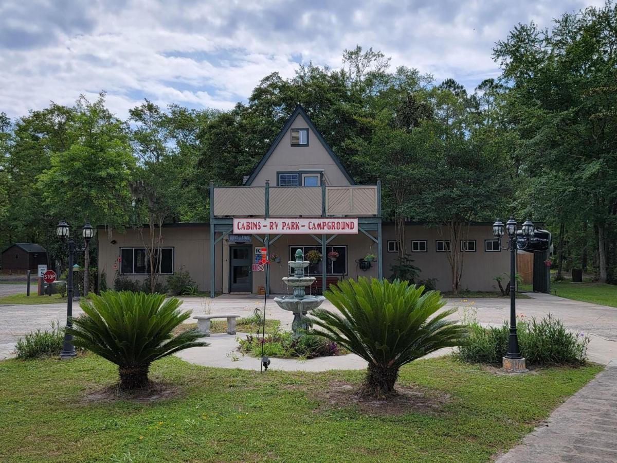 Okefenokee Pastimes Cabins And Campground Stanley Landing Dış mekan fotoğraf
